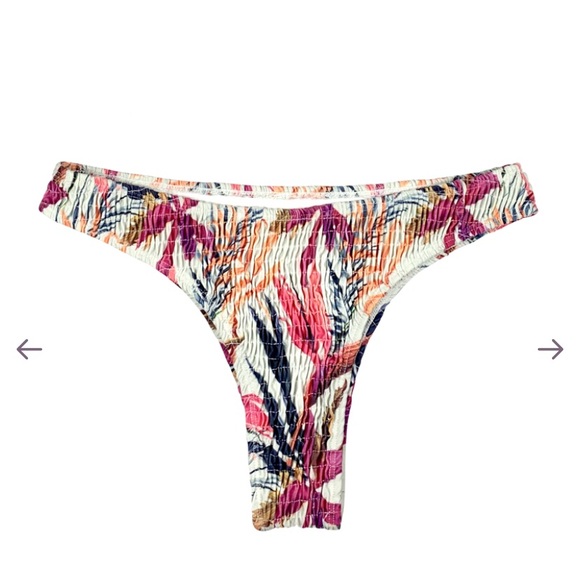 Bikini Bottoms - Picture 4 of 6